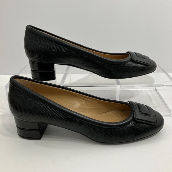 Salvatore Ferragamo Black Pumps Size 9 - Picture 2 of 7